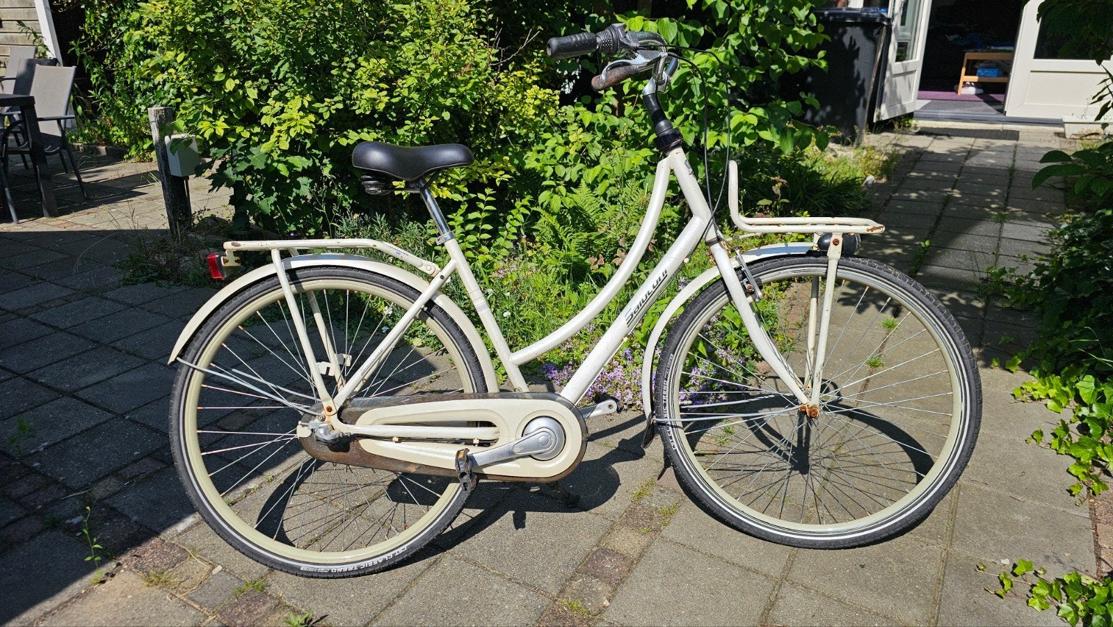 Degelijke damesfiets Zaandam, Fietsen en Brommers, Fietsen | Dames | Damesfietsen, Versnellingen, Trommelrem, Ophalen, Overige merken