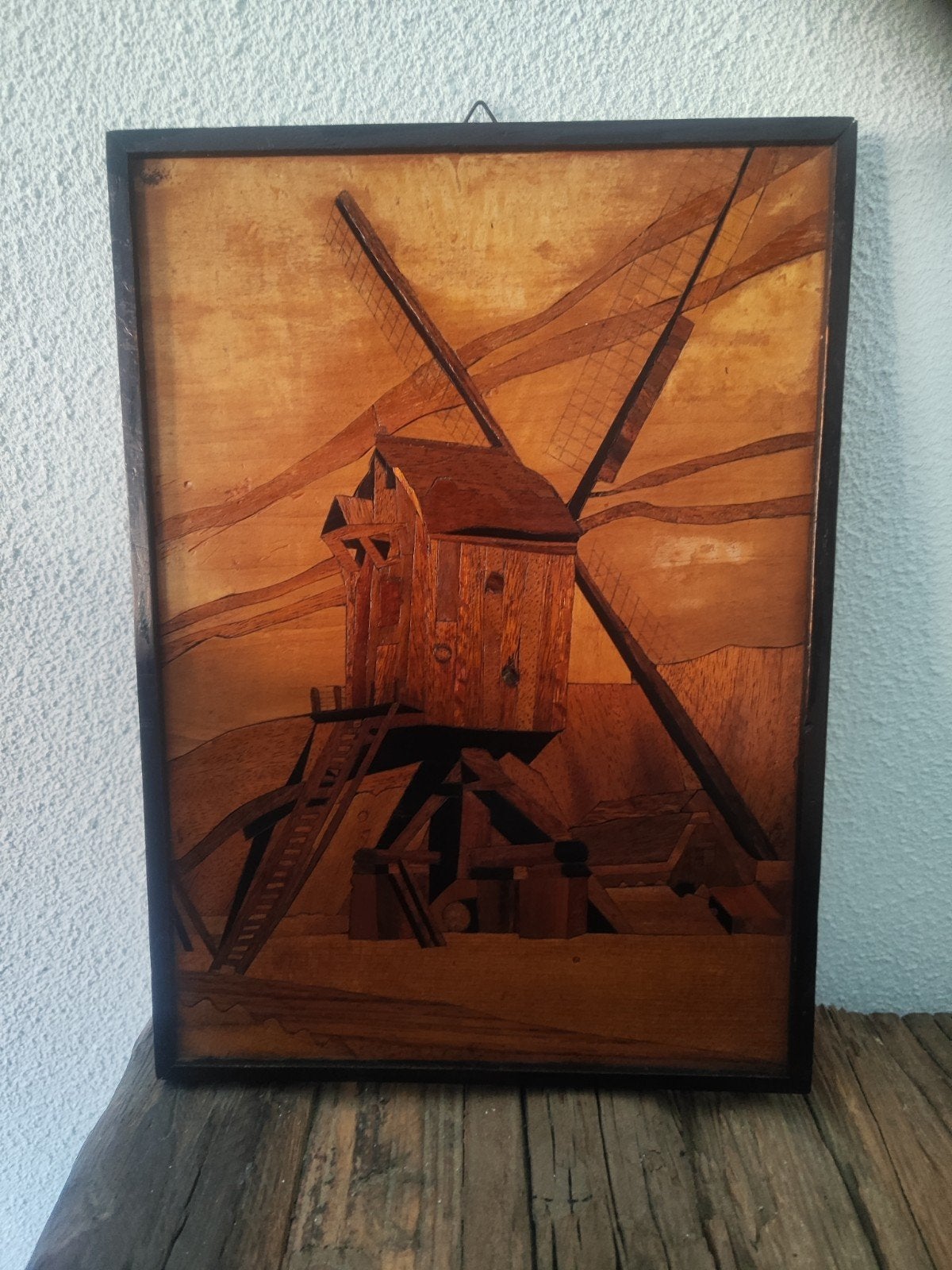 Molen schilderij met ingelegd hout, ingelijst (29x21 cm), Ophalen of Verzenden, Landschap, Klassiek, Ingelijst