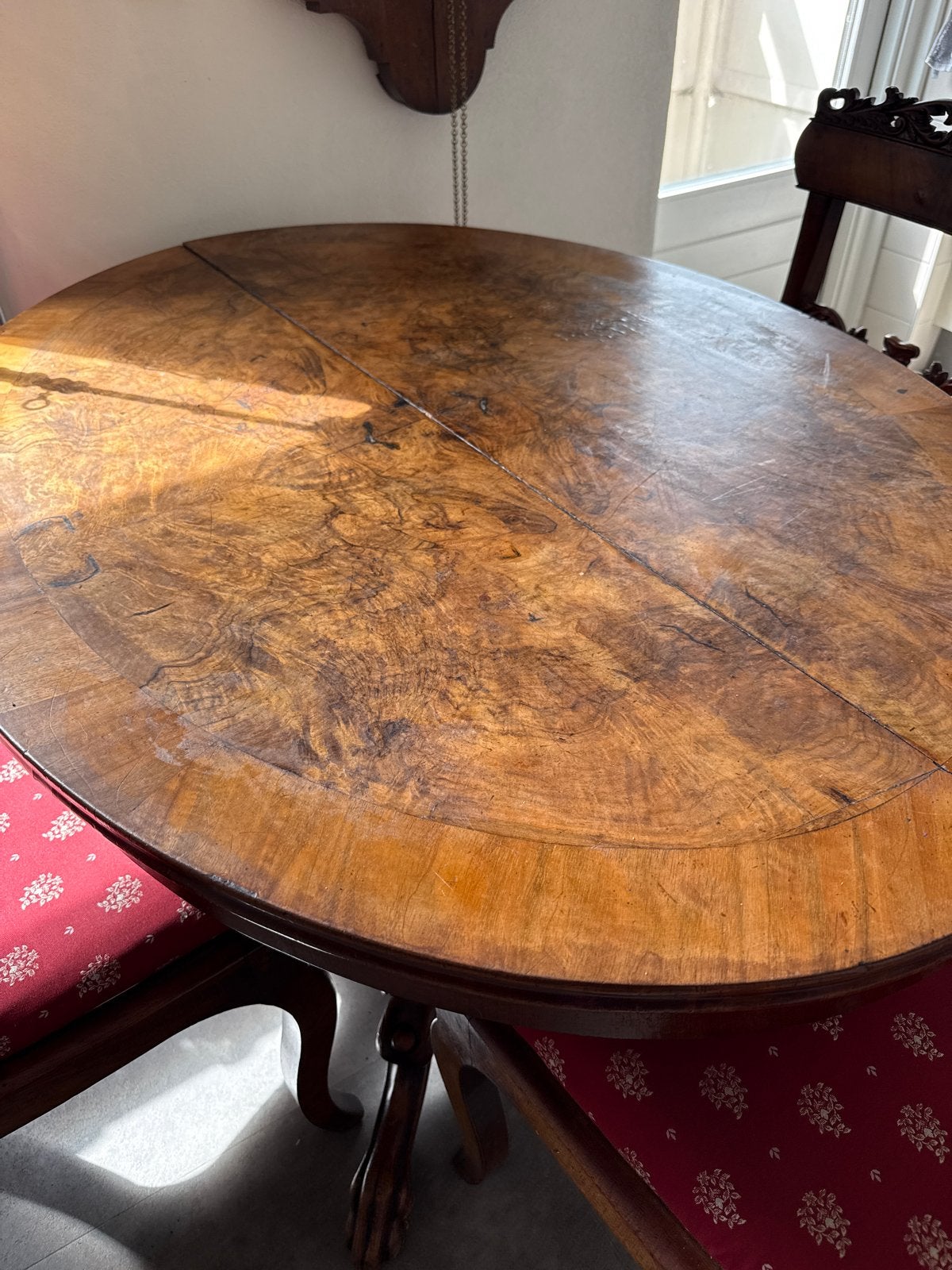 Antieke Eettafel met Notenhout Fineer, Antiek en Kunst, Antiek | Meubels | Tafels, Ophalen