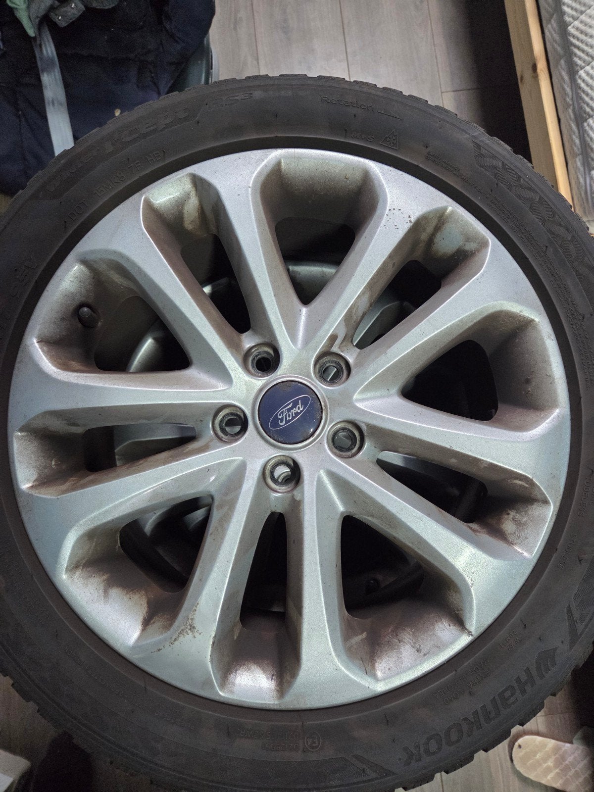 Originele Ford Focus R17 velgen 5x108 + Hankook winterbanden, Auto-onderdelen, Banden en Velgen, Banden en Velgen, Winterbanden