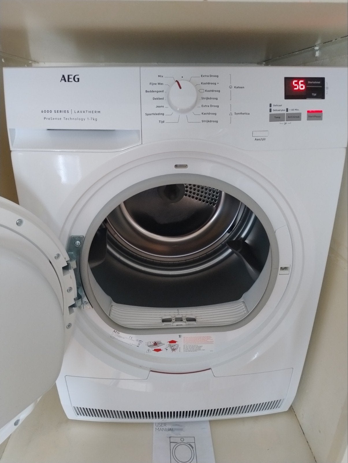 2 jaar oude goedwerkende condensdroger AEG, Witgoed en Apparatuur, Ophalen, 8 tot 10 kg, Zo goed als nieuw, 85 tot 90 cm