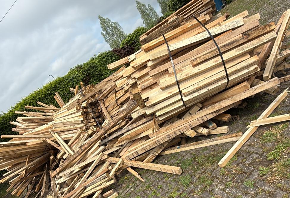 Haardhout/brandhout los gestort in kuub bak, Minder dan 3 m³, Ophalen, Overige houtsoorten, Blokken