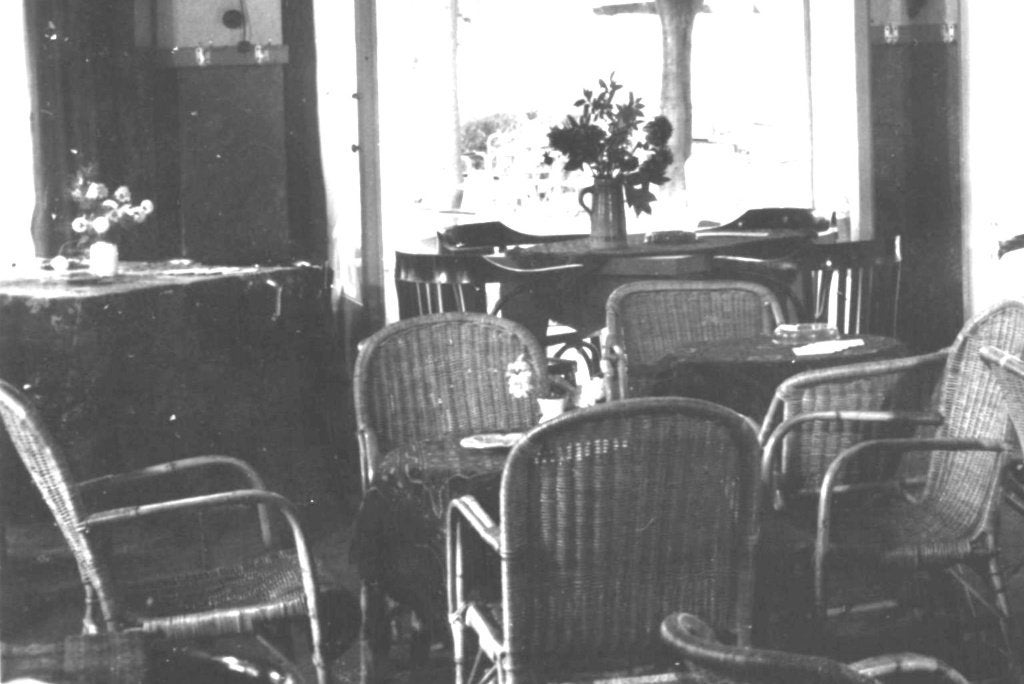 967697	Doorwerth	Gld	1962	Hotel Restaurant	De Valkenier, Ophalen of Verzenden, 1960 tot 1980, Ongelopen, Gelderland
