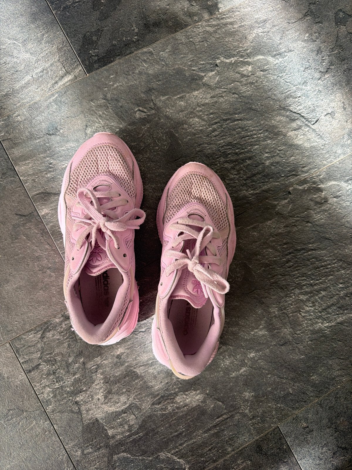 Adidas Ozweego sneakers roze maat 38 2/3, Ophalen of Verzenden, Gedragen, Roze, Sneakers of Gympen