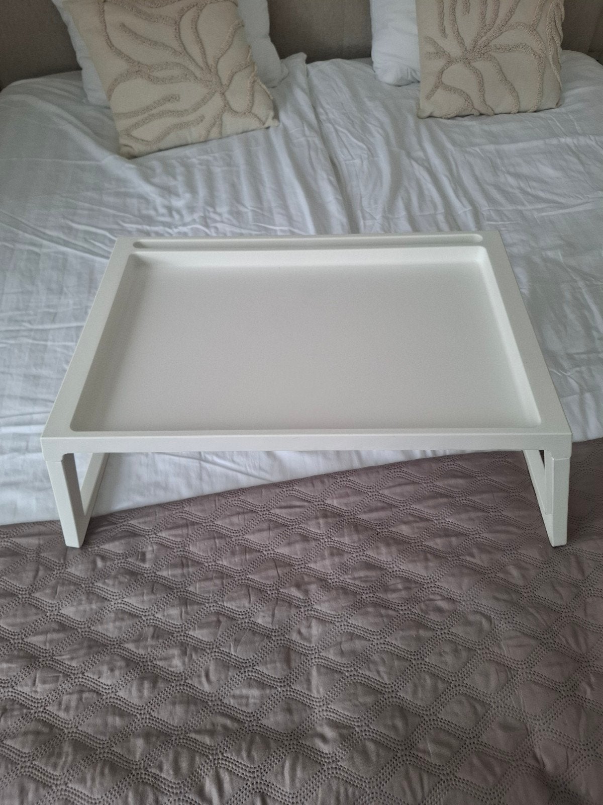 Ikea Klipsk Bedtafeltje Wit - Opklapbaar, Ophalen, Zo goed als nieuw
