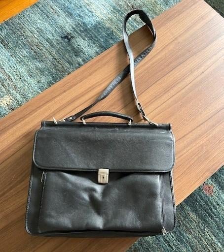 grote vintage leren tas schooltas werktas met veel vakken, Sieraden, Tassen en Uiterlijk, Tassen | Schoudertassen, Zo goed als nieuw