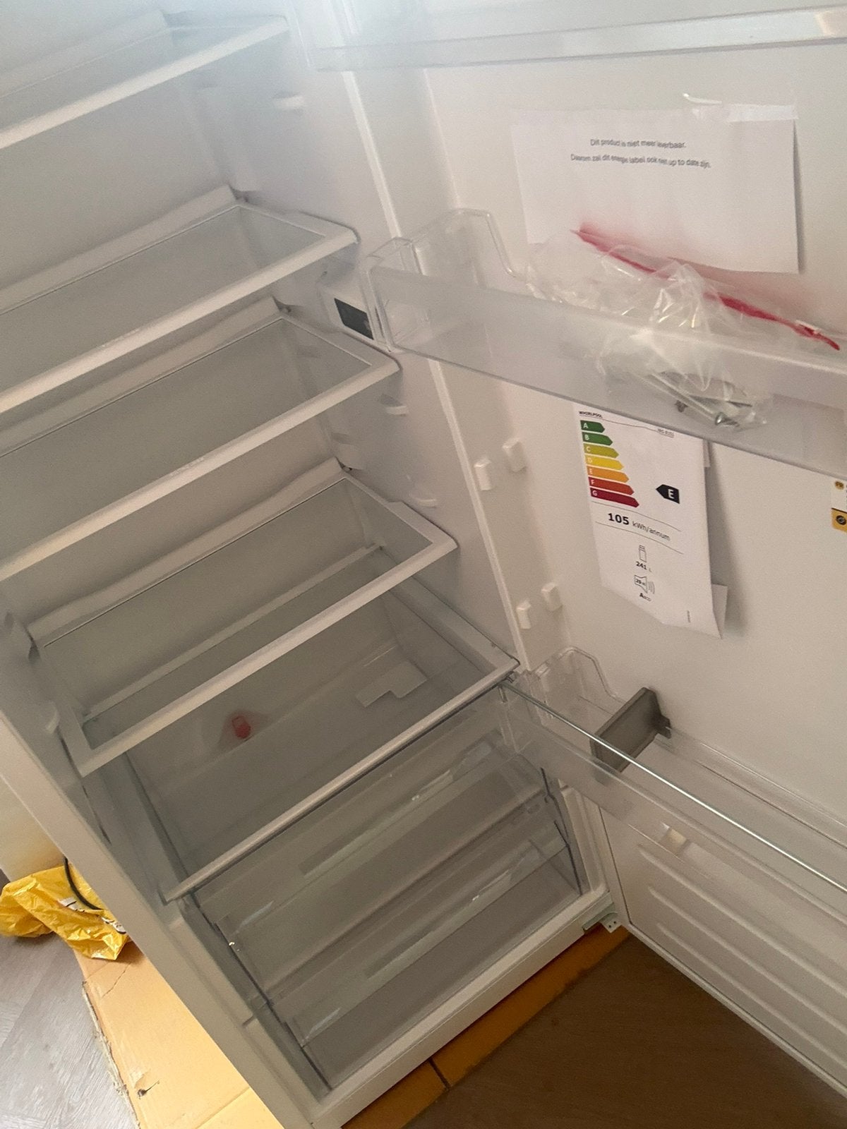 Whirlpool Inbouw Koelkast – Nieuw – Nooit Gebruikt – 241L, Ophalen, Zonder vriesvak, 120 tot 140 cm, 200 liter of meer