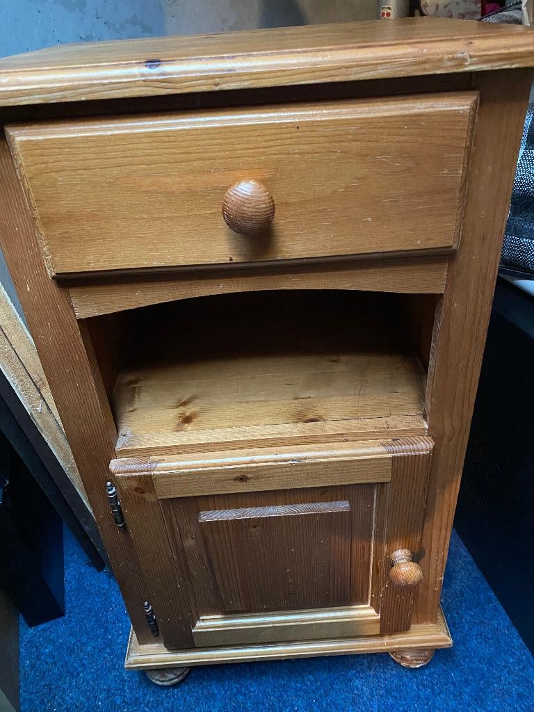 Grenen nachtkast, Huis en Inrichting, Ophalen, Gebruikt, Minder dan 45 cm, 70 cm of meer