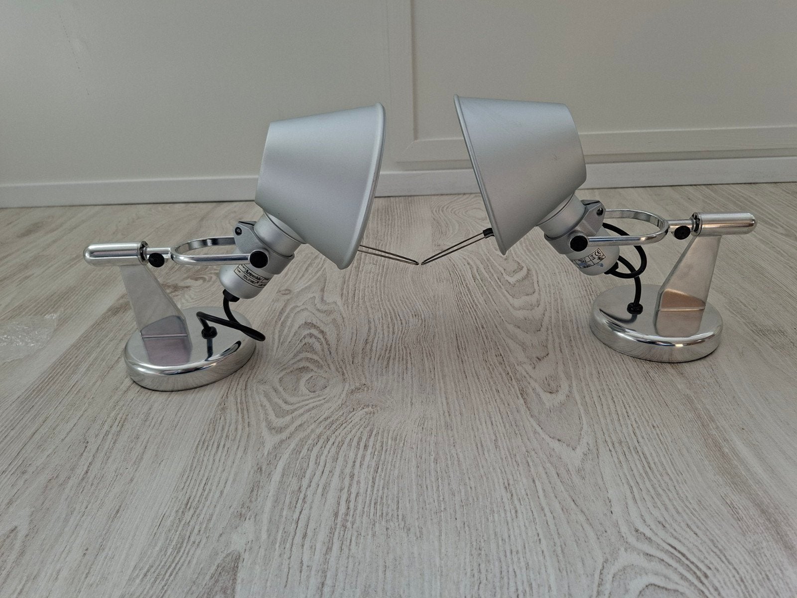Artemide Tolomeo Faretto led wandlamp 2 stuks, Ophalen, Overige materialen, Gebruikt, Inclusief lichtbron