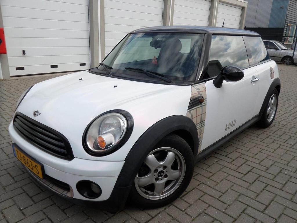 Mini Mini 1.4 One, Auto's, Voorwielaandrijving, Stof, Gebruikt, Zwart