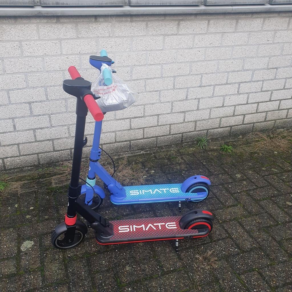 Elektrische kinder step  S3 Zwart Blauwe Roze, Fietsen en Brommers, Steps, Ophalen of Verzenden, Nieuw, Elektrische step (E-scooter)