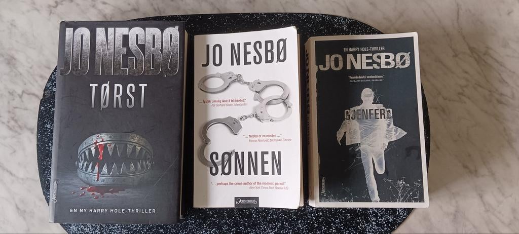 Gratis: 3x  Jo Nesbø Boeken Noorwegen Noors, Ophalen of Verzenden, Gelezen, Jo Nesbø, Scandinavië