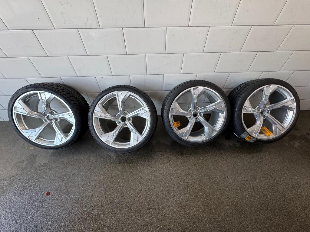 Audi OEM RS4 / RS5 20 inch winterset NIEUW❄️, Ophalen, 275 mm, Banden en Velgen, Nieuw
