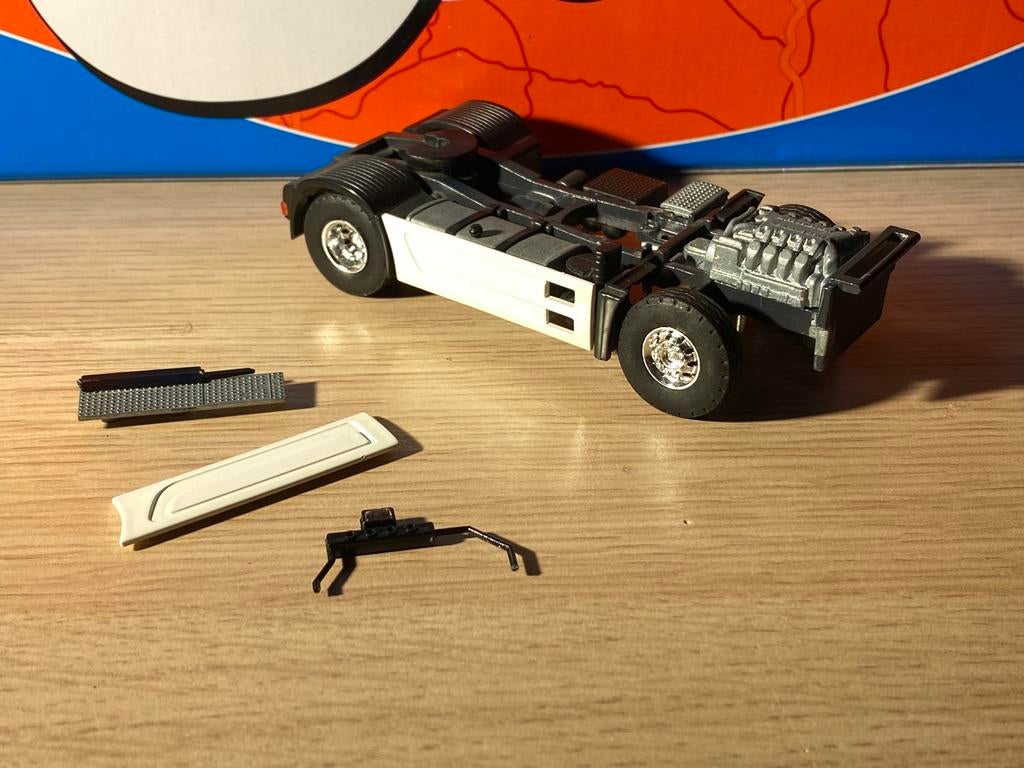 Tekno Mercedes Actros chassis, Hobby en Vrije tijd, Modelauto's | 1:50, Ophalen of Verzenden, Gebruikt, Bus of Vrachtwagen, Tekno