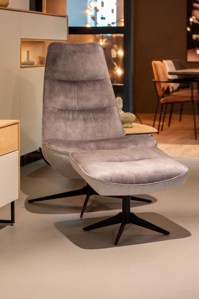 Fauteuil Brindisi + Hocker | XOOON, Huis en Inrichting, Fauteuils, Nieuw, Stof, 75 tot 100 cm, 75 tot 100 cm, Ophalen