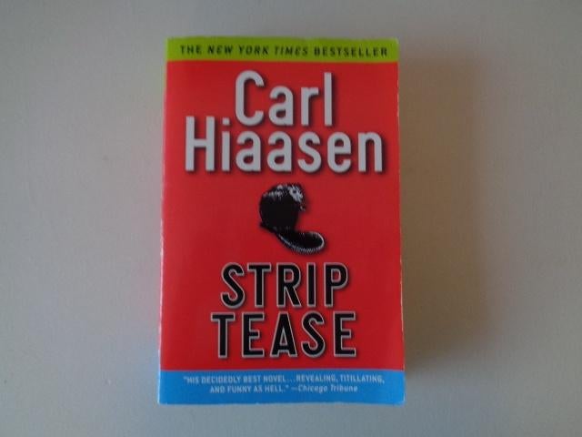 B-9503-6-3 : Striptease - Carl Hiaasen., Boeken, Ophalen of Verzenden, Gelezen