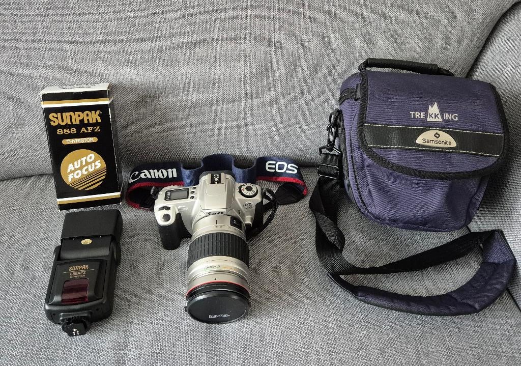 Canon EOS 300 met zoomlens, tas en flitser, Audio, Tv en Foto, Fotocamera's Analoog, Ophalen of Verzenden, Zo goed als nieuw, Spiegelreflex