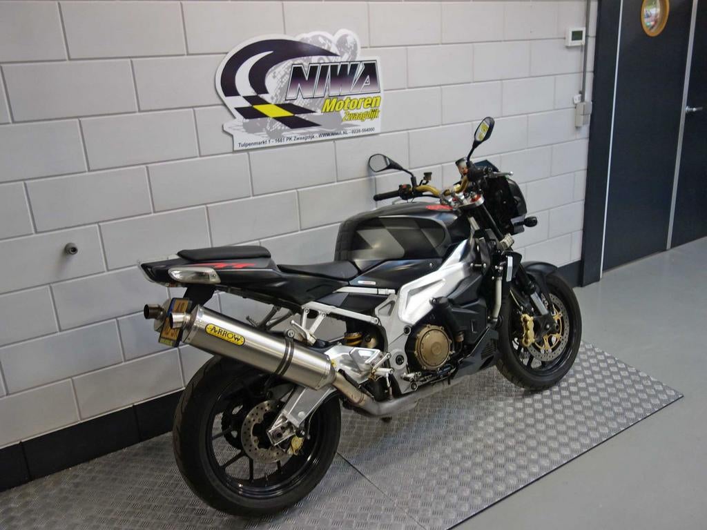Aprilia Tuono 1000 R, 2 cilinders, Aprilia, Motorrijbewijs A, Bedrijf