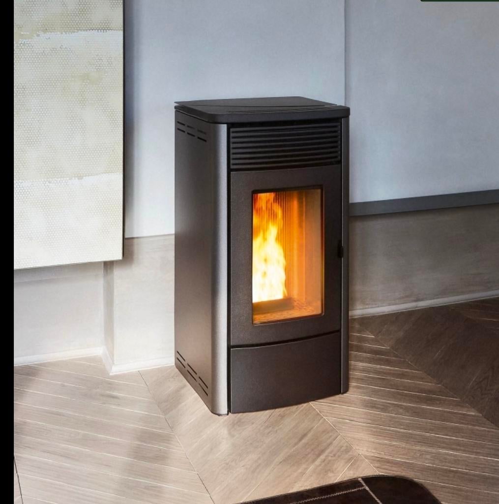 MCZ Tecla 6-7KW pelletkachel - Zwart+WIFI AANBIEDING, Ophalen, Gebruikt, Overige brandstoffen, Pelletkachel