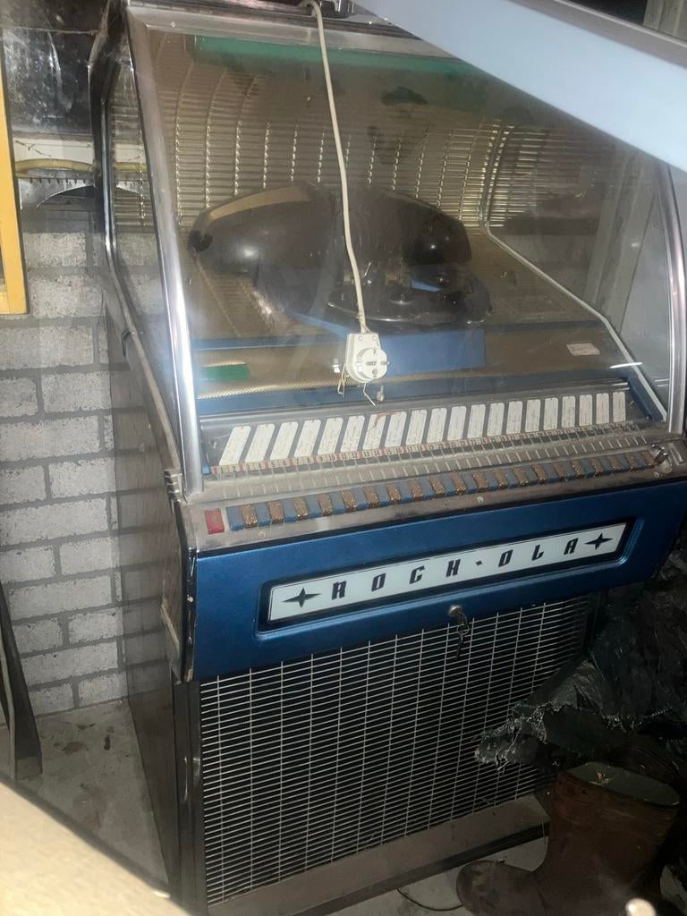 Monteur gezocht voor Rock-Ola 1455 jukebox, Verzenden