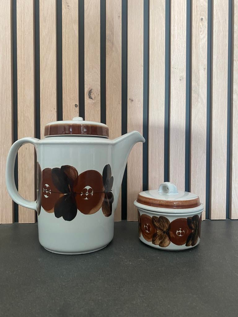 Arabia Rosmarin koffiepot en suikerpot, Ophalen, Zo goed als nieuw, Keramiek, Overige stijlen
