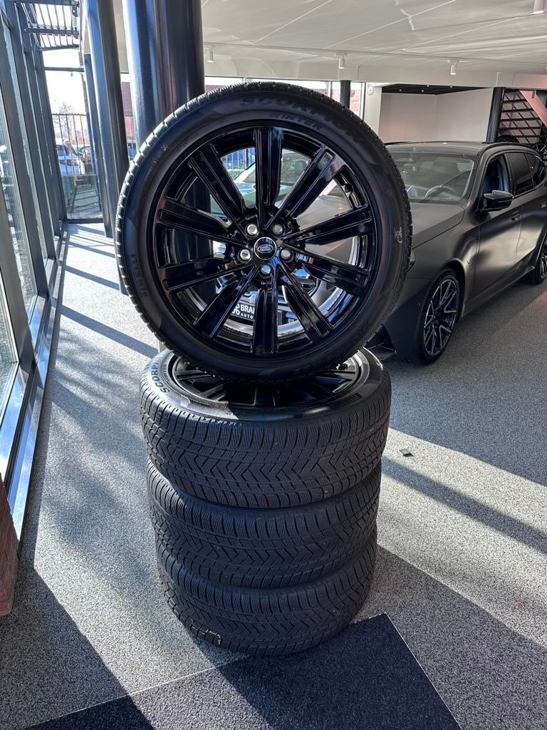 Demo Range Rover (Sport) 22 inch Pirelli winter set, Ophalen, 285 mm, Nieuw, Overige maten