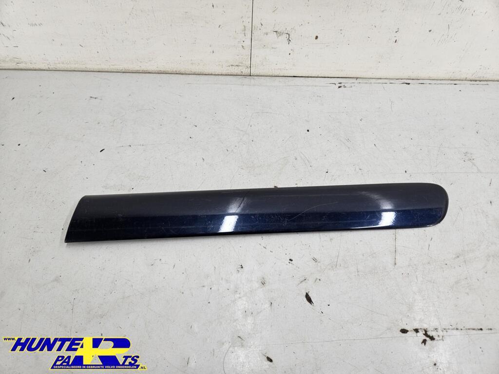 Sierlijst achterscherm blauw 417 Volvo C70 I('99-'05)8612305, Auto-onderdelen, Gebruikt, Ophalen of Verzenden, Volvo, Volvo