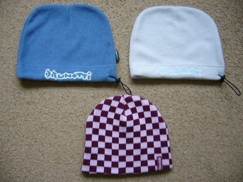 3 x Brunotti muts nog nieuw, Ophalen of Verzenden, Nieuw, Overige maten, Muts