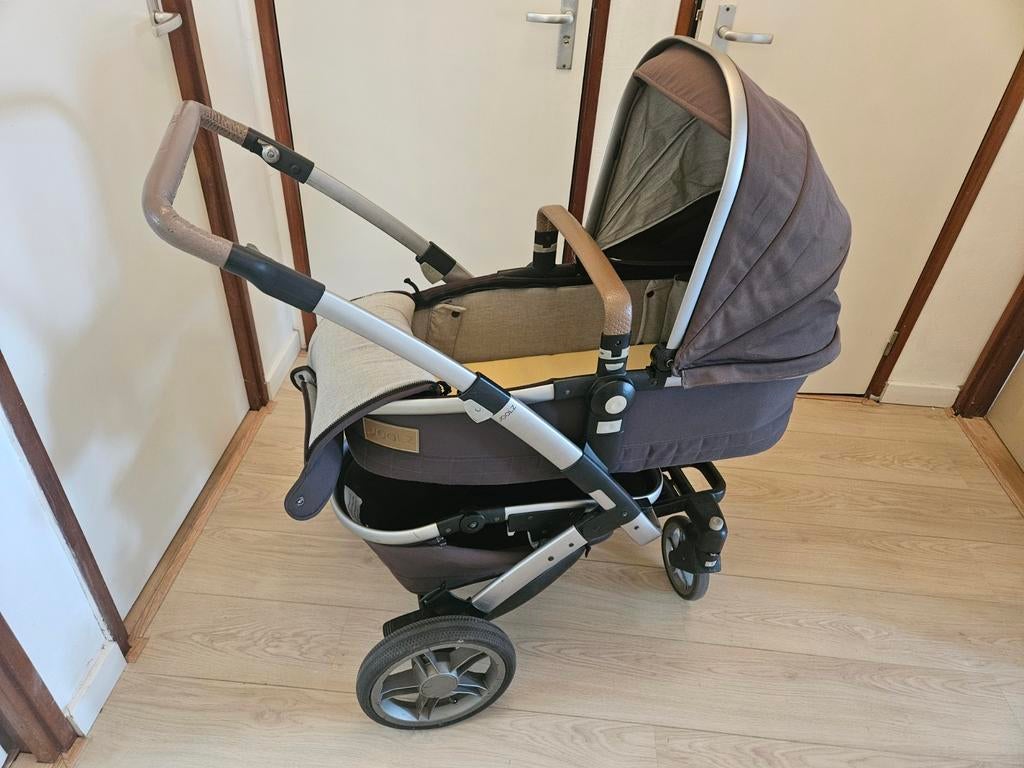 Joolz Day frame met reiswieg, Kinderen en Baby's, Kinderwagens en Combinaties, Gebruikt, Combiwagen, Verstelbare duwstang, Ophalen