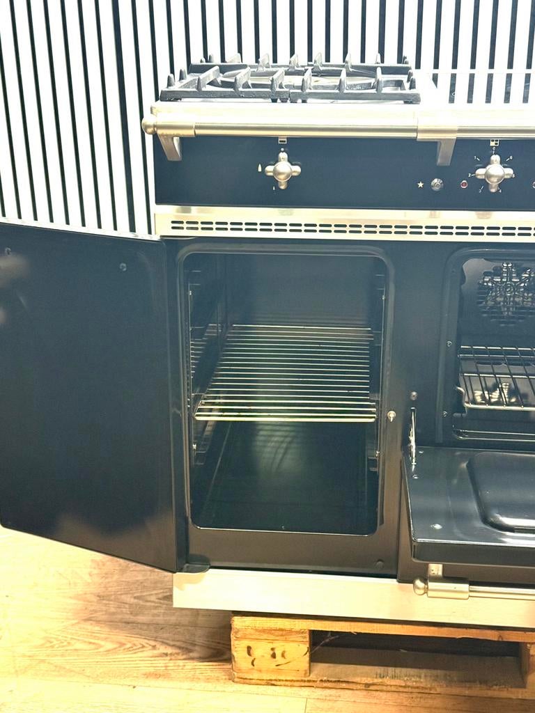 Luxe Lacanche Fornuis keramisch + Wokpit & Plancha 150 cm, Warmhoudplaat, Ophalen of Verzenden, Zo goed als nieuw, Energieklasse A of zuiniger