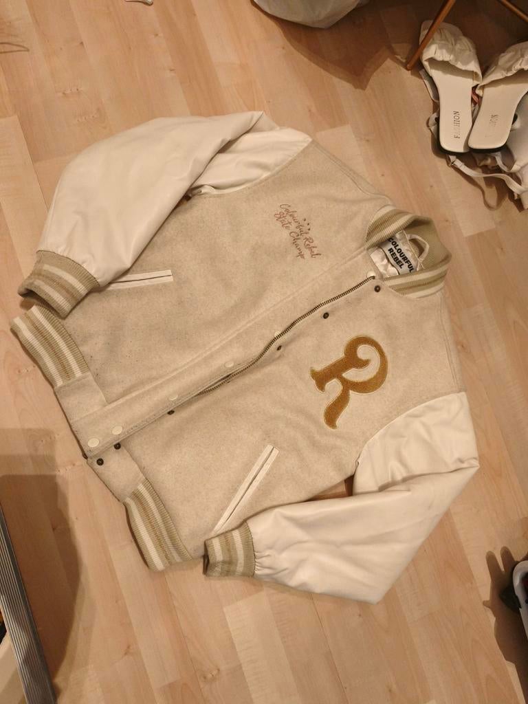 Colourful Rebel Sen baseball bomber jas maat S, Beige, Colourful Rebel, Ophalen of Verzenden, Zo goed als nieuw