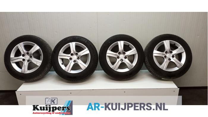 Sportvelgenset + banden van een Peugeot 508, Gebruikt, -, -, -