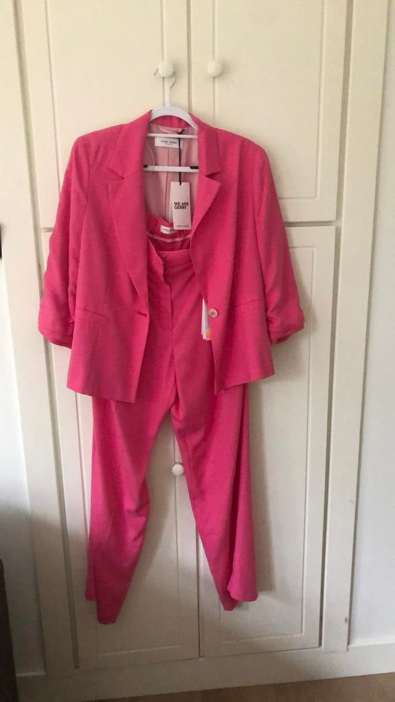 mantelpakje 42, Ophalen of Verzenden, Nieuw, Roze