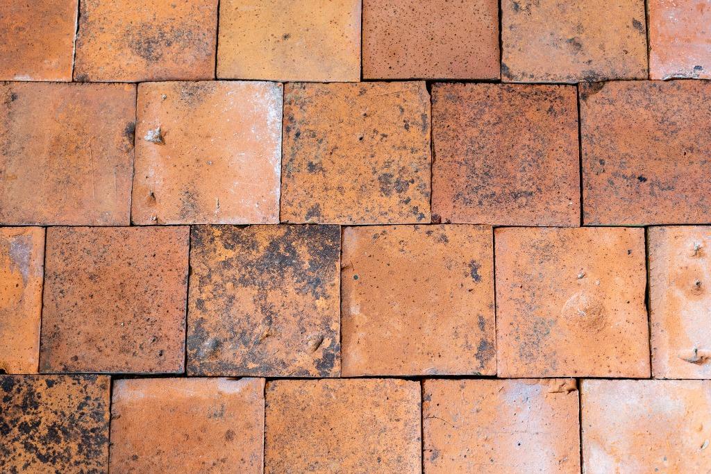 Restpartij plavuizen rood 18x18 actie prijs
