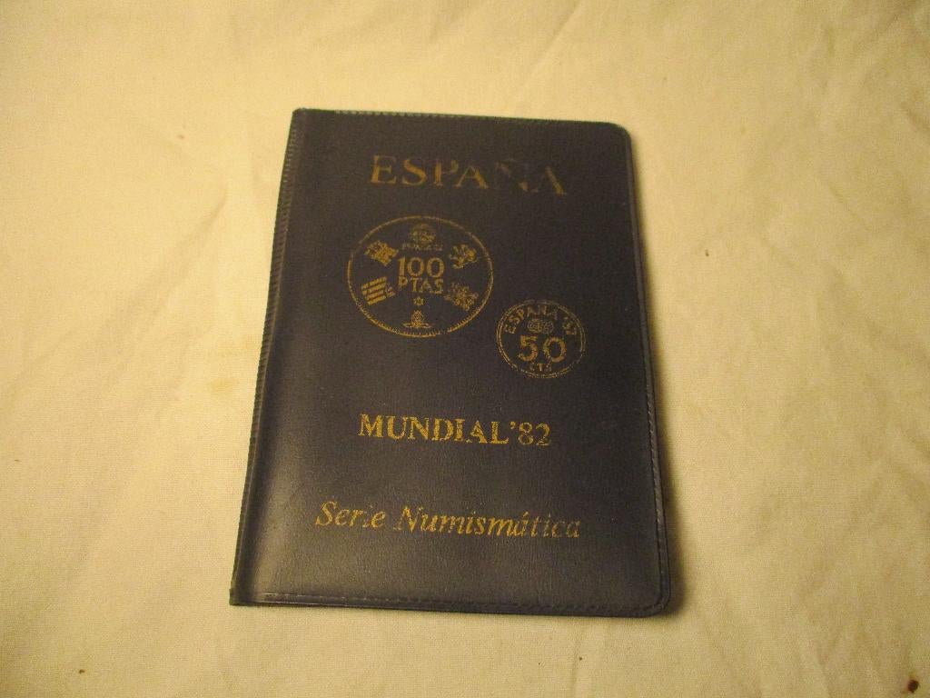 mapje munten Mundial 82 wereldkampioenschap voetbal, Ophalen of Verzenden, Overige binnenlandse clubs