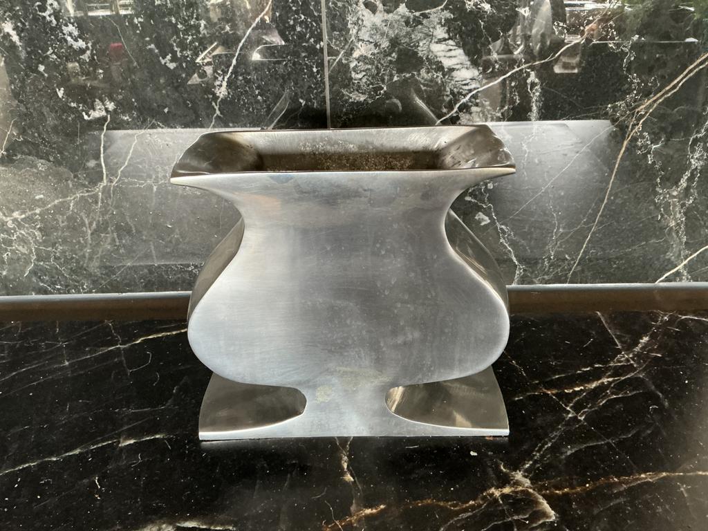 Vaas - Bloempot aluminium BOB, Huis en Inrichting, Ophalen, Overige materialen, Overige kleuren, Zo goed als nieuw