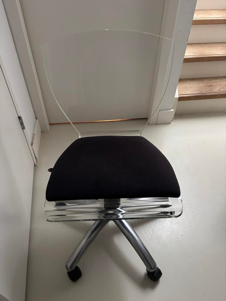Plexiglas Bureau Stoel - Stijlvol en Comfortabel, Zwart, Ophalen of Verzenden, Zo goed als nieuw, Bureaustoel