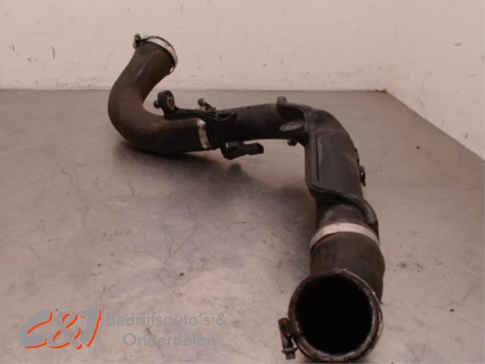Intercooler Buis van een Volkswagen Caddy