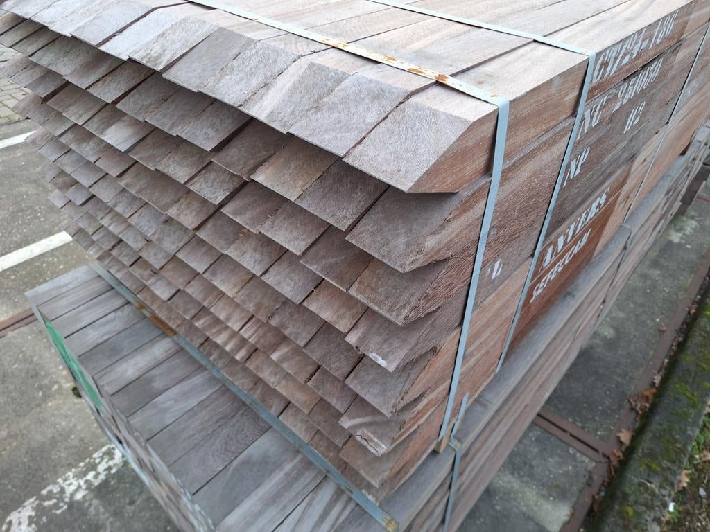 Hardhouten azobe palen 70x70 en 60x60 ruw., Tuin en Terras, Ophalen of Verzenden, Nieuw, 250 cm of meer, Palen
