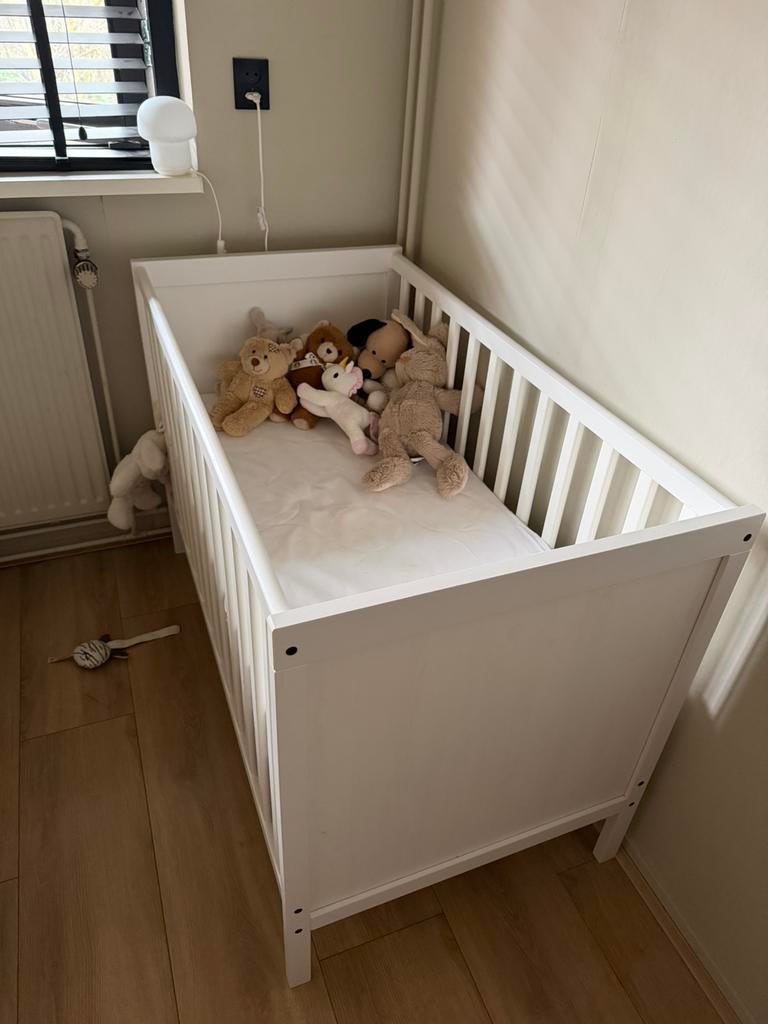 Ikea sundvik ledikant. Inclusief matras., Kinderen en Baby's, Kinderkamer | Complete kinderkamers, Ophalen, Zo goed als nieuw