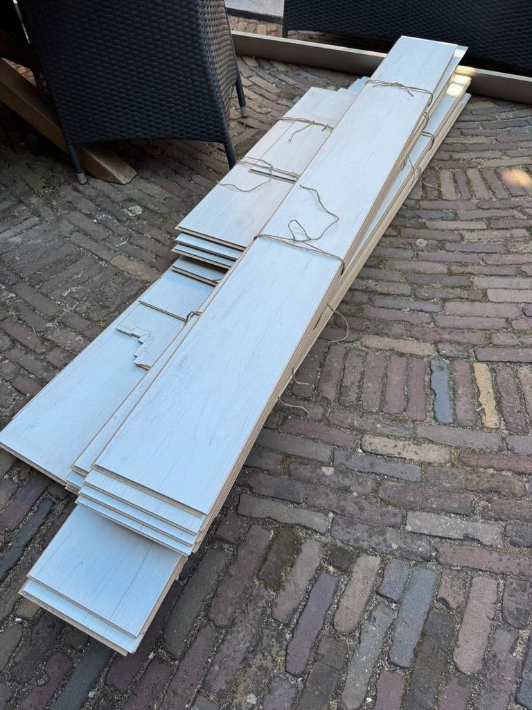 Wit laminaat - nette staat, Ophalen, Kunststof, 50 tot 150 cm, 5 tot 10 m²