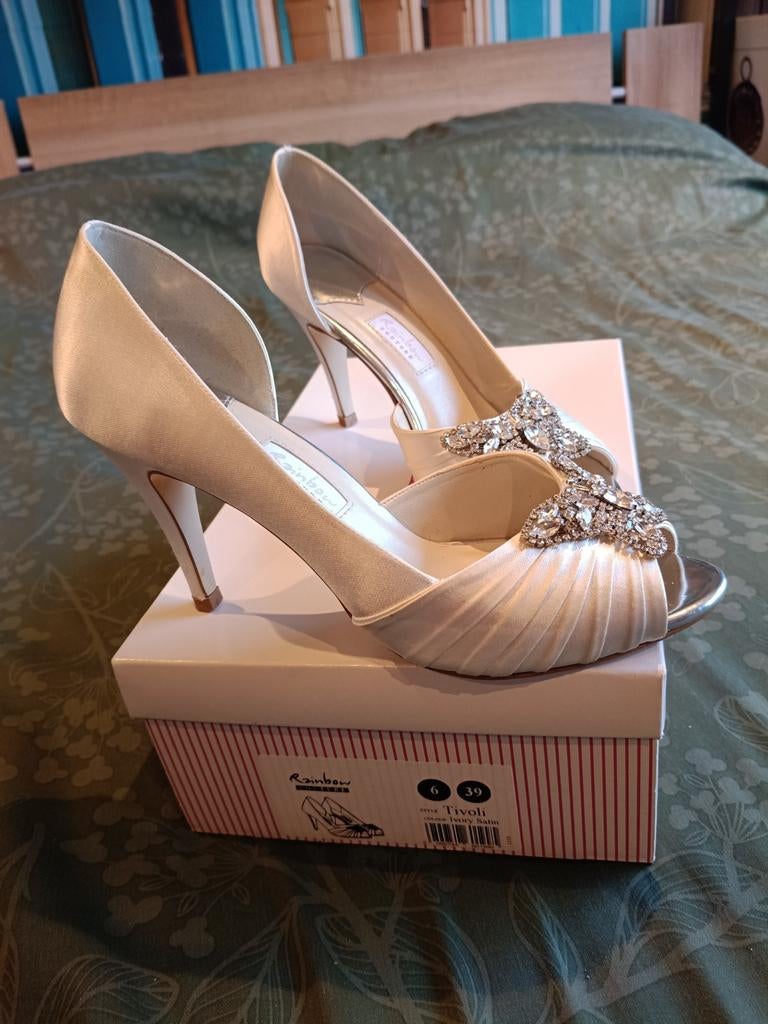 Trouwschoenen pumps - Rainbow Couture - kleur: Ivoor, Kleding | Dames, Schoenen, Ophalen of Verzenden, Gedragen, Wit