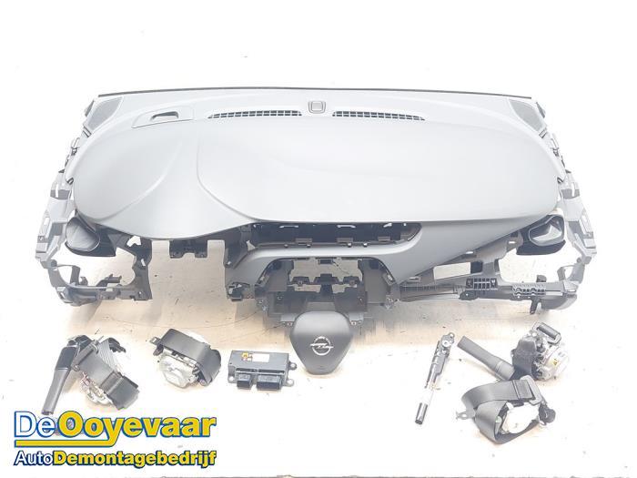 Airbag set + dashboard van een Opel Ampera-E (Ampera-E 17-), Gebruikt, -, -, Opel