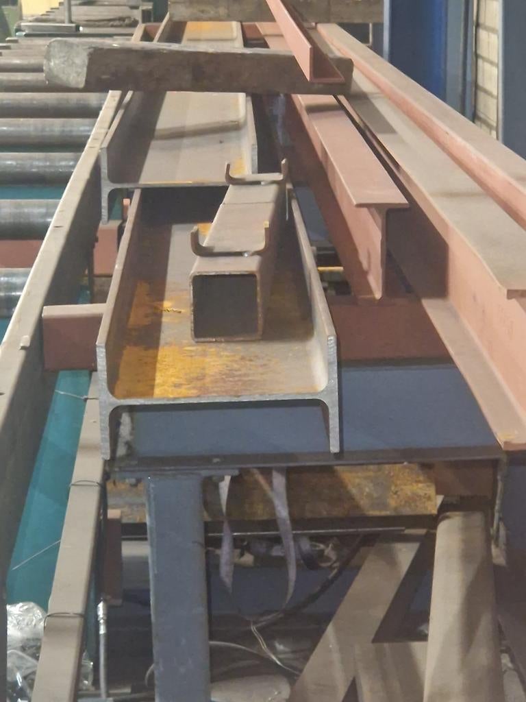 IPE 240 Stalen balk 560 CM EN 800 CM ook kortere stukken., Ophalen