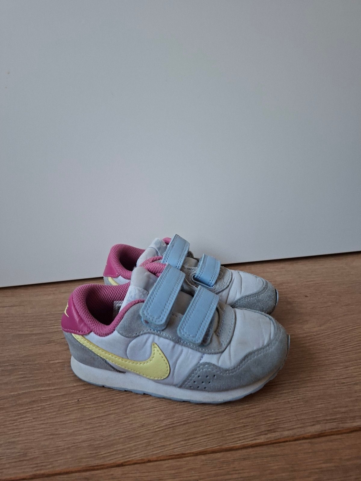 Nike sneakers voor meisjes - Maat 25, Ophalen, Gebruikt, Nike, Meisje