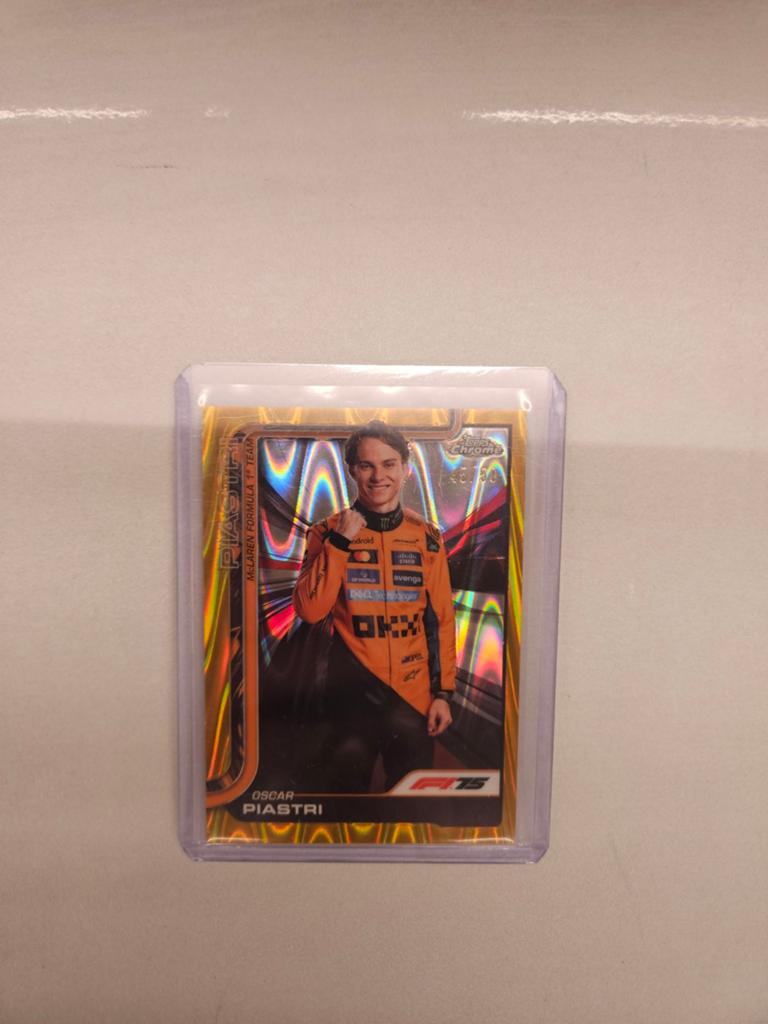 6 oscar piastri gold /50 portrait topps chrome f1 2025 f175, Ophalen of Verzenden, Nieuw, Plaatje