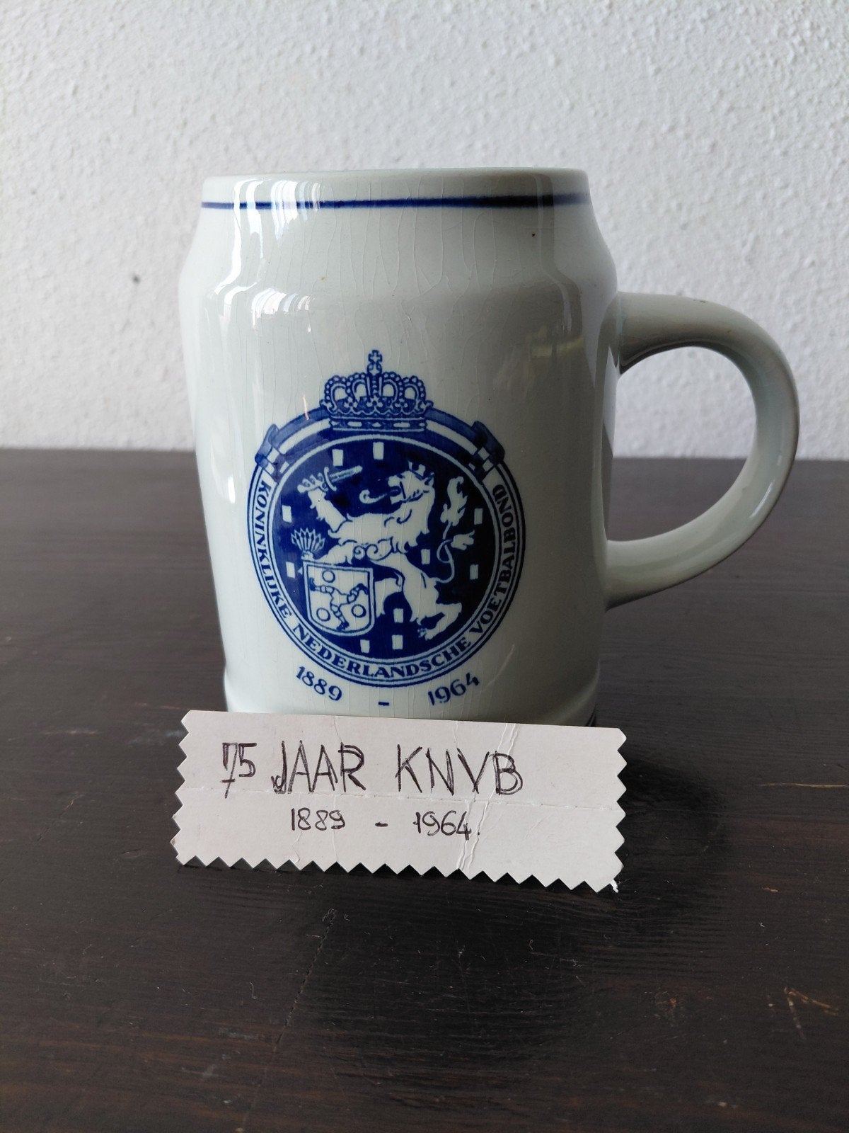 Vintage KNVB Bierpul - 75 Jaar Jubileum 1889-1964, Antiek en Kunst, Ophalen of Verzenden