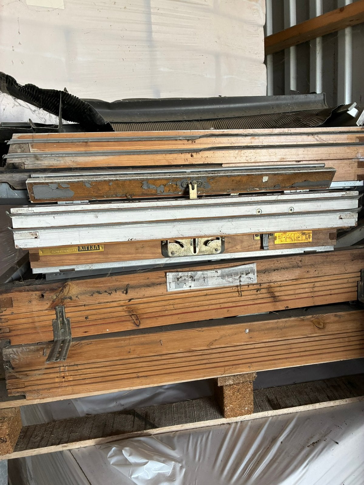 2 stuks dakraam Velux GGL 304, Ophalen, Gebruikt, Hout