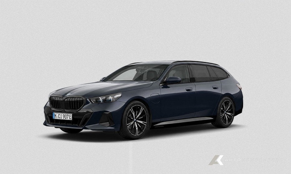 BMW 5 Serie 530 530e xDrive Touring M Sport | Bowers & Wilki, Auto's, Automaat, 1998 cc, Gebruikt, 4 cilinders