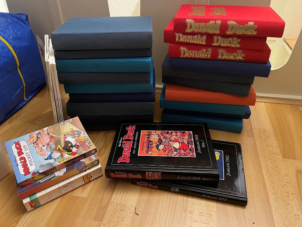 Donald Duck jaarboeken - weg voor klein prijsje, Meerdere stripboeken, Ophalen of Verzenden, Gelezen, Donald Duck / Disney
